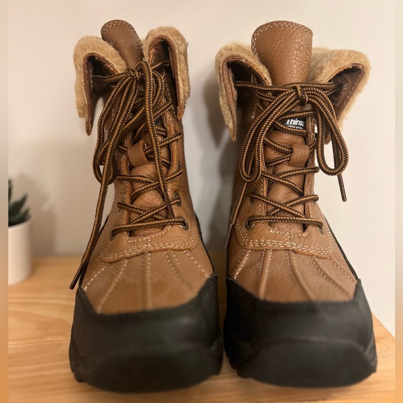 SoftMoc Women’s Shakira Waterproof Winter Boot | Size 8 - Picture 2 of 7